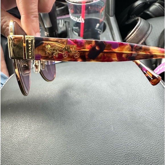 AUTHENTIC COACH SUNGLASSES. WORN ONLY A FEW TIMES, EXCELLENT CONDITION - Picture 2 of 4